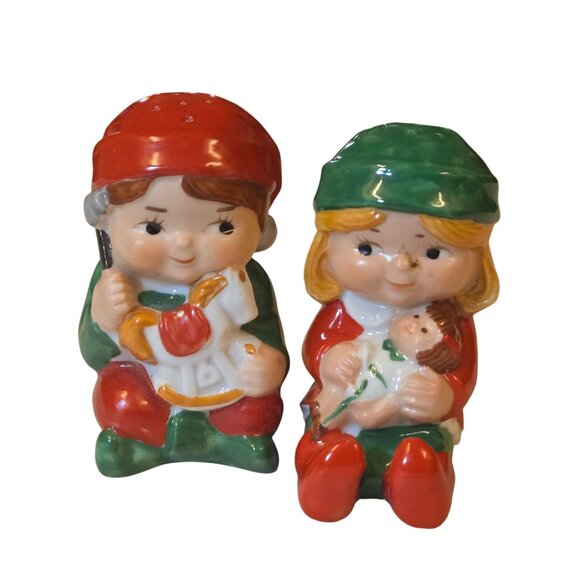 Vintage 1983 Christmas Salt and Pepper Shakers Santas Helpers Claus and Co Avon - Picture 11 of 16